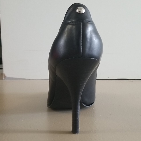 GUESS black peep toe heels - Picture 4 of 6